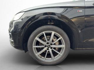 Audi Q5 S line – image 13 of 17