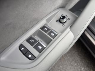 Audi Q5 S line – image 15 of 17