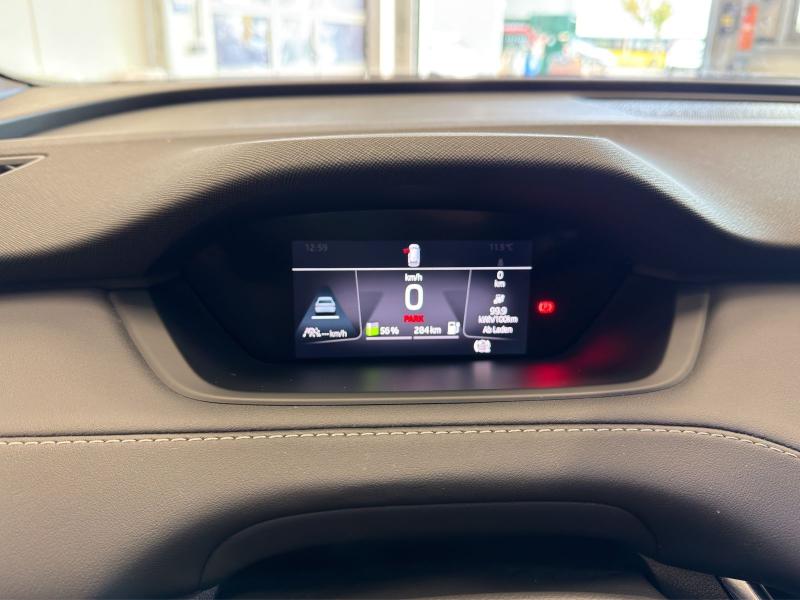 Škoda Enyaq Sportline – image 9 of 16