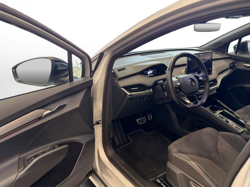 Škoda Enyaq Sportline – image 13 of 16