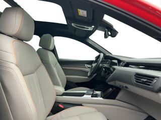 Audi Q8 e-tron S line – image 4 of 17