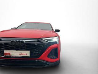 Audi Q8 e-tron S line – image 12 of 17
