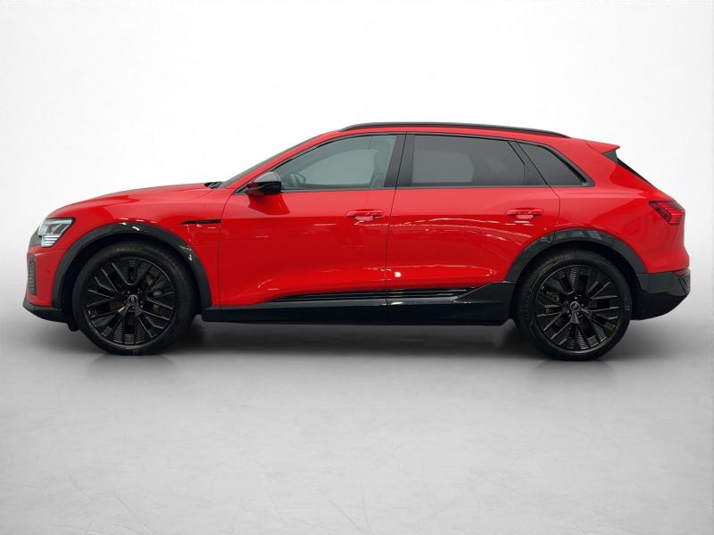 Audi Q8 e-tron S line – image 3 of 17