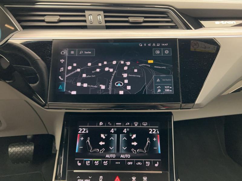 Audi Q8 e-tron S line – image 6 of 17