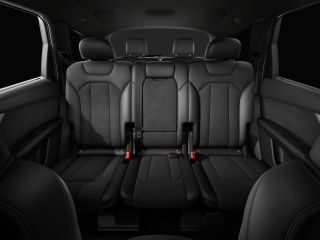 Audi Q7 S line – image 10 of 10