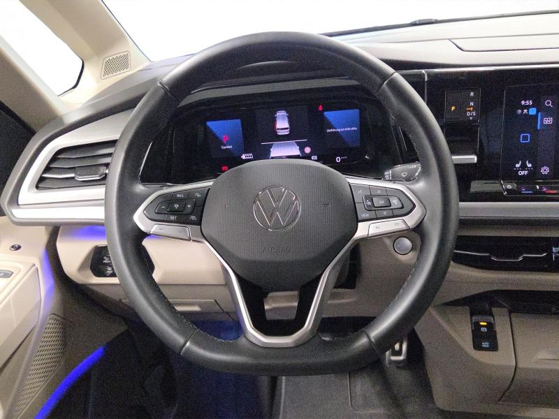 Volkswagen T7 Multivan Style – image 7 of 19