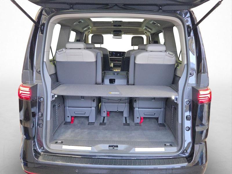Volkswagen T7 Multivan Style – image 10 of 19
