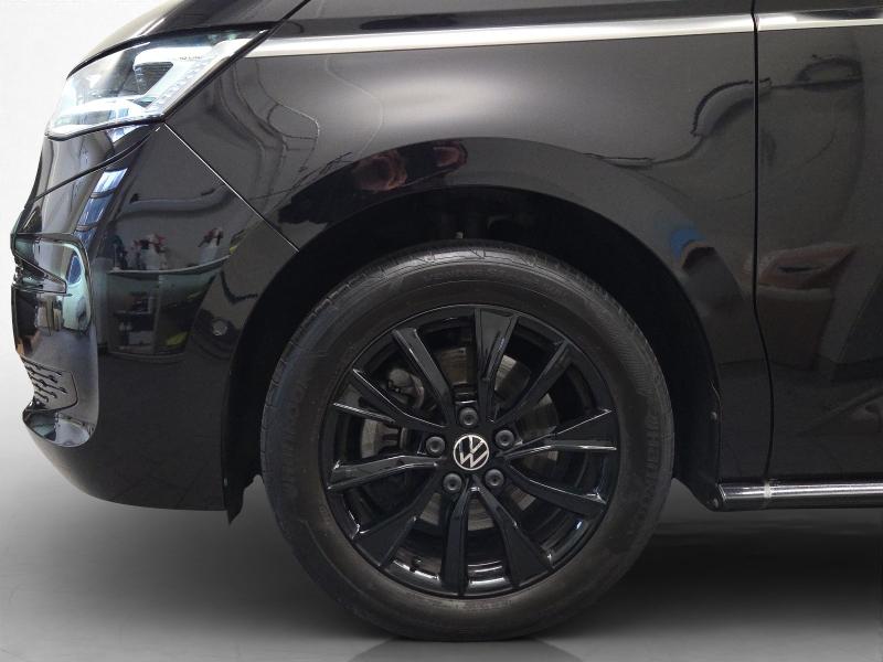 Volkswagen T7 Multivan Style – image 12 of 19
