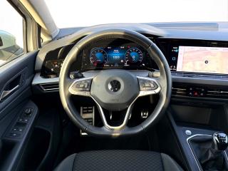 Volkswagen Golf Active – image 8 of 24