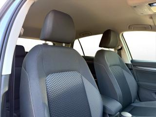 Volkswagen Golf Active – image 10 of 24