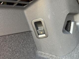 Volkswagen Golf Active – image 19 of 24