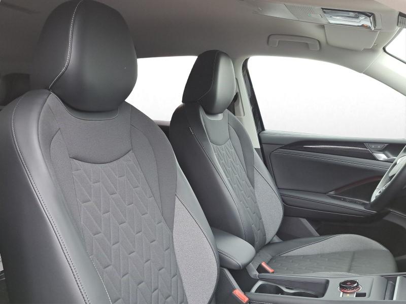 Volkswagen Tiguan LIFE – image 4 of 24