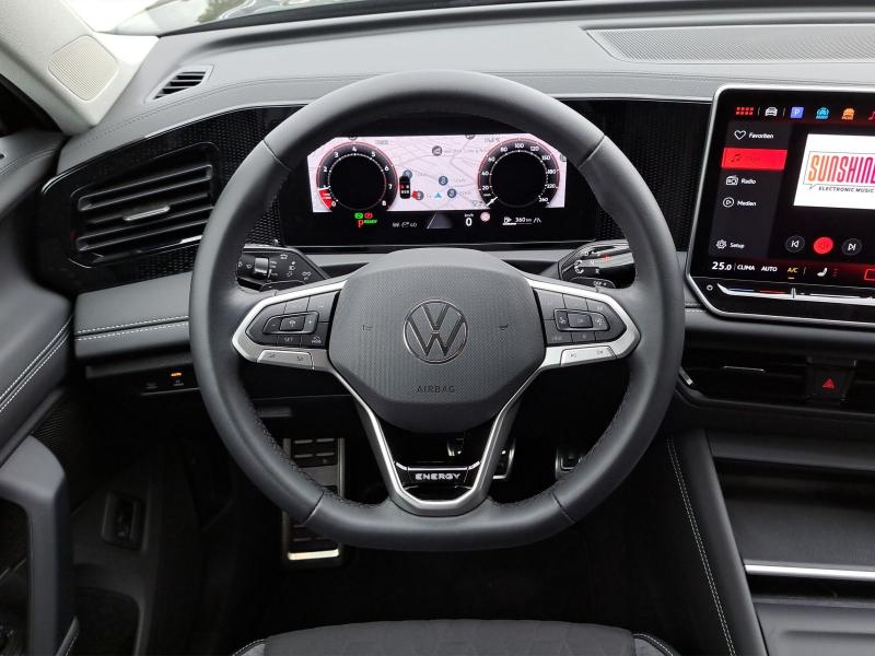 Volkswagen Tiguan LIFE – image 8 of 24