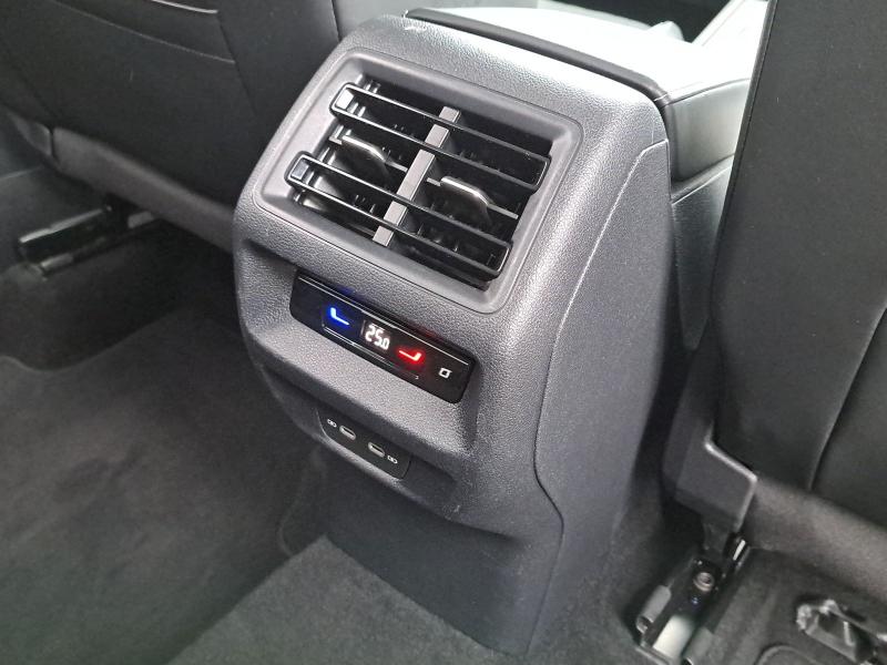 Volkswagen Tiguan LIFE – image 17 of 24