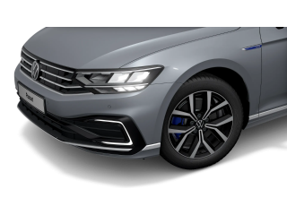 Volkswagen Passat Variant GTE – image 7 of 10