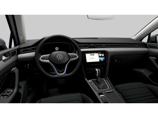 Volkswagen Passat Variant GTE – image 8 of 10