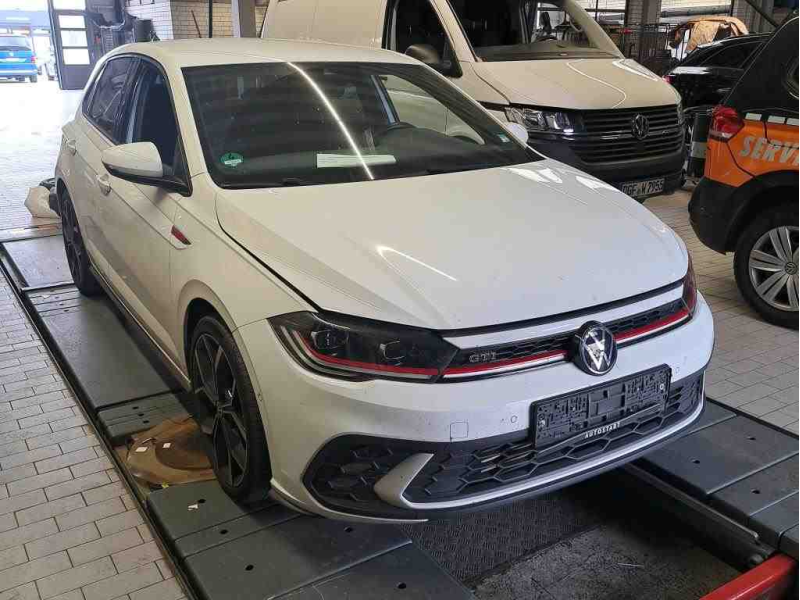 Volkswagen Polo GTI – image 3 of 8