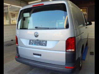 Volkswagen T6.1 Transporter BlueMotion – image 4 of 8