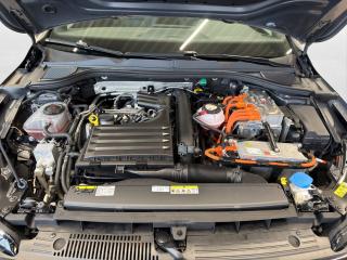 Volkswagen Golf GTE – image 15 of 16