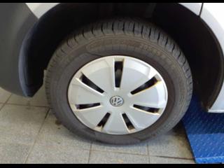 Volkswagen T6.1 Transporter BlueMotion – image 6 of 8