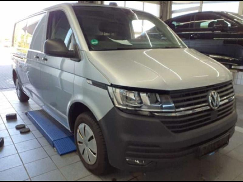 Volkswagen T6.1 Transporter BlueMotion – image 1 of 8