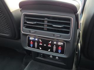 Audi Q8 S line – image 17 of 21