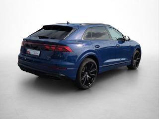 Audi Q8 S line – image 19 of 21