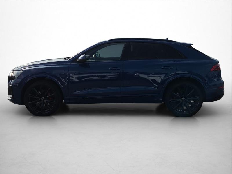 Audi Q8 S line – image 3 of 21