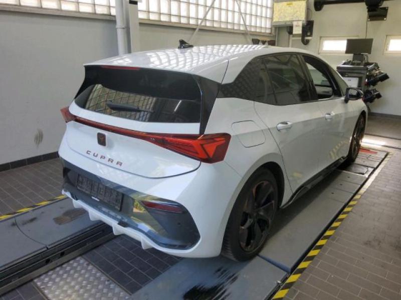 Cupra Born – Bild 2 von 2