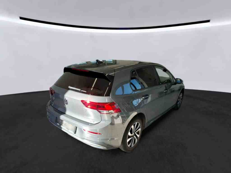 Volkswagen Golf Active – Bild 2 von 8