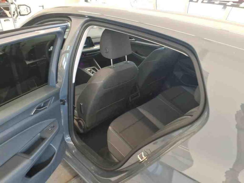 Volkswagen Golf Active – Bild 7 von 8
