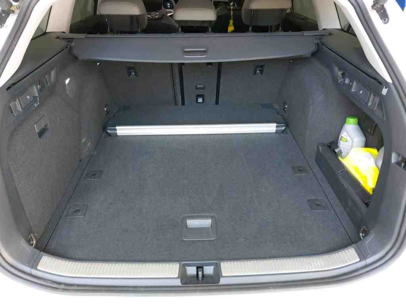 Volkswagen Passat Variant Elegance – Bild 8 von 8