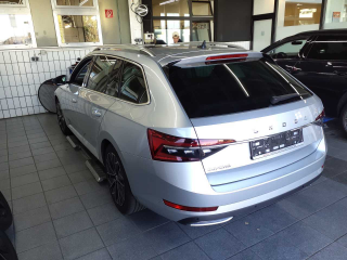 Škoda Superb – image 4 of 8