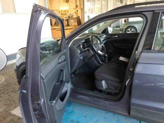 Volkswagen T-Cross LIFE – Bild 6 von 8