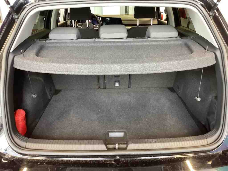 Volkswagen Golf Active – Bild 8 von 8