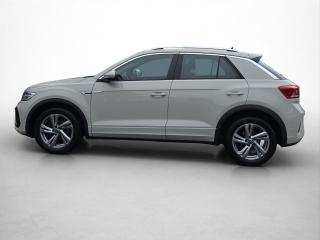 Volkswagen T-Roc R-Line – image 3 of 15
