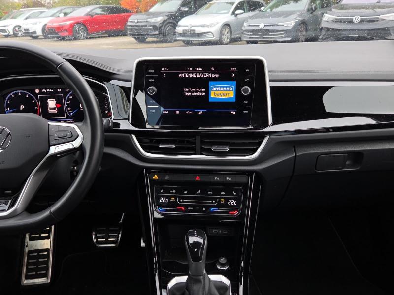Volkswagen T-Roc R-Line – image 6 of 15