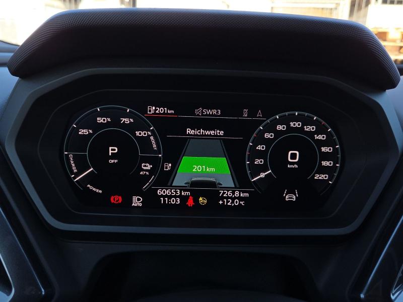 Audi Q4 Sportback e-tron S line – image 9 of 22