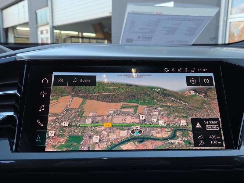 Audi Q4 Sportback e-tron S line – image 17 of 22