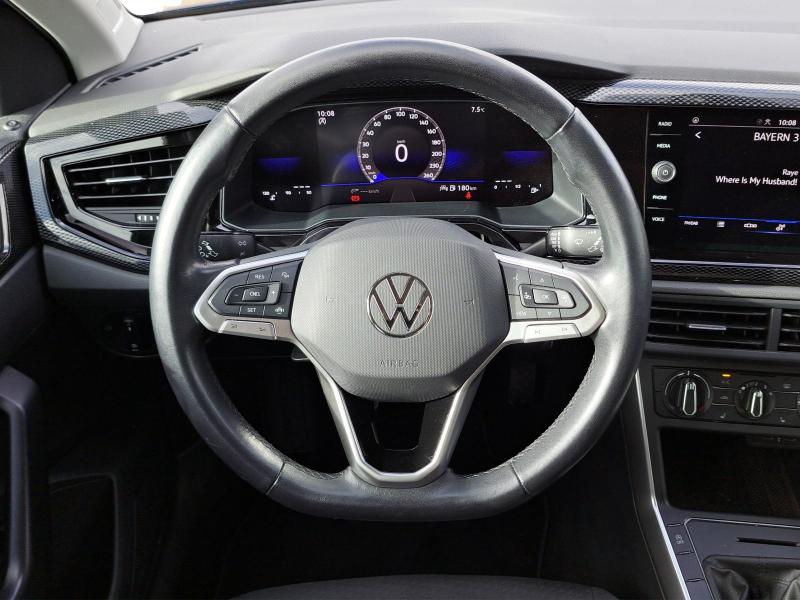 Volkswagen Polo LIFE – image 8 of 22