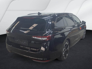 Škoda Superb Sportline – image 2 of 7