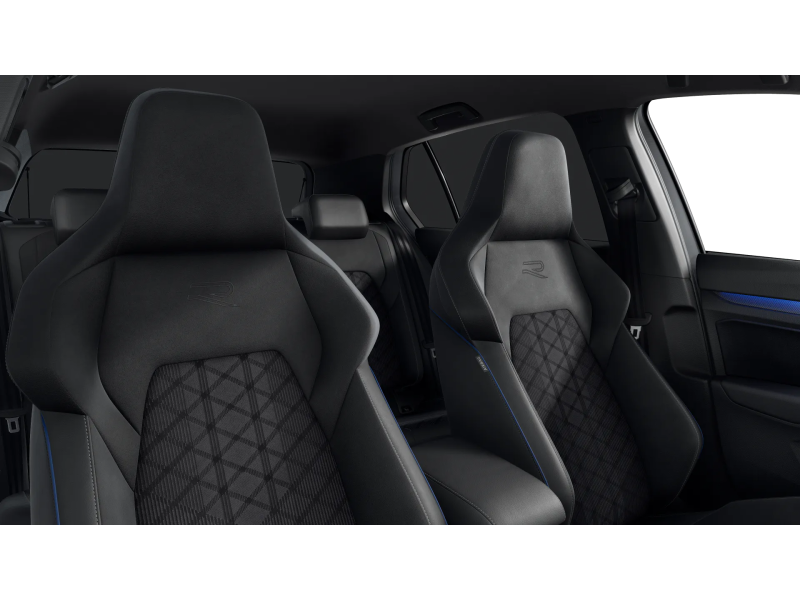 Volkswagen Golf R-Line – image 9 of 10