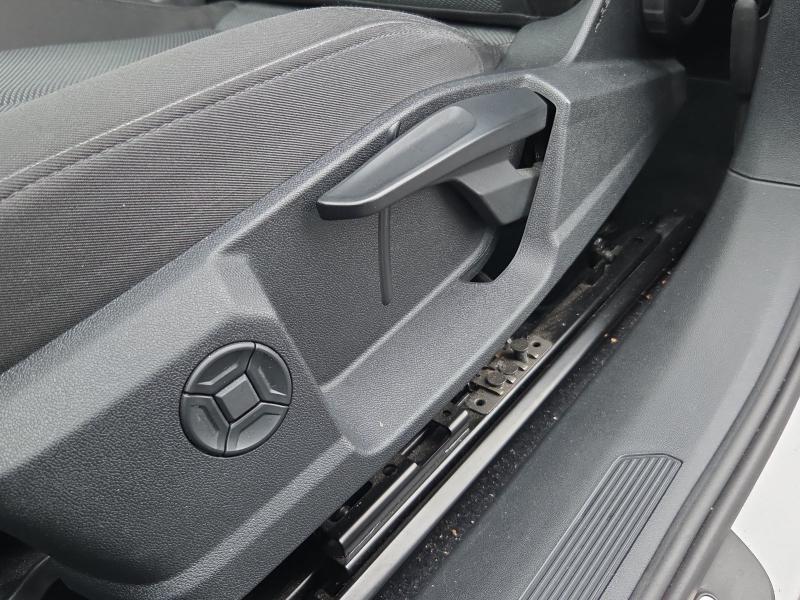 Audi Q4 e-tron Plus – image 15 of 22
