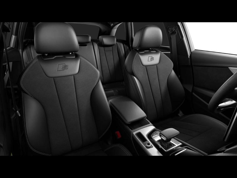 Audi A4 Avant S line – image 7 of 8