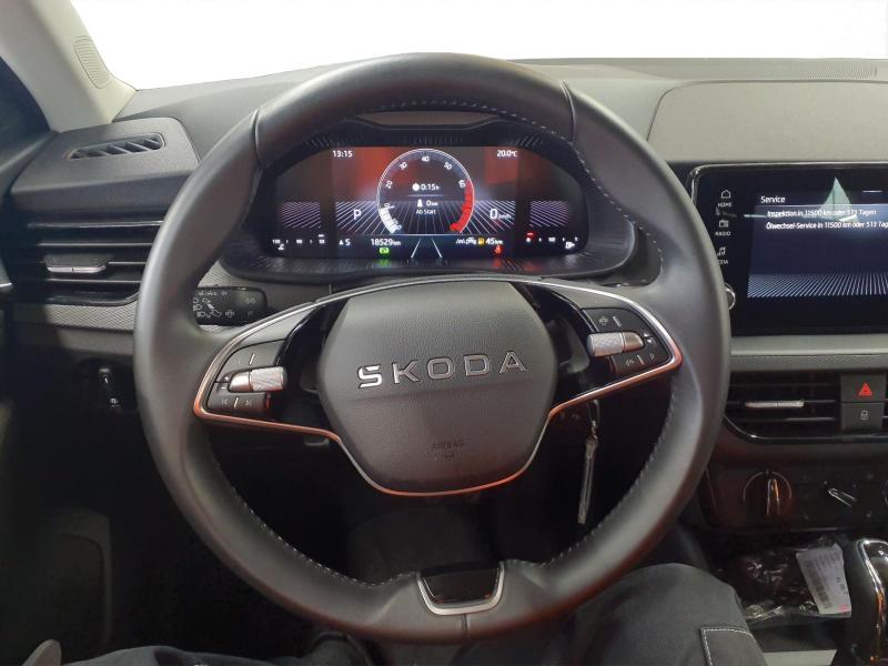 Škoda Scala Essence – image 3 of 6