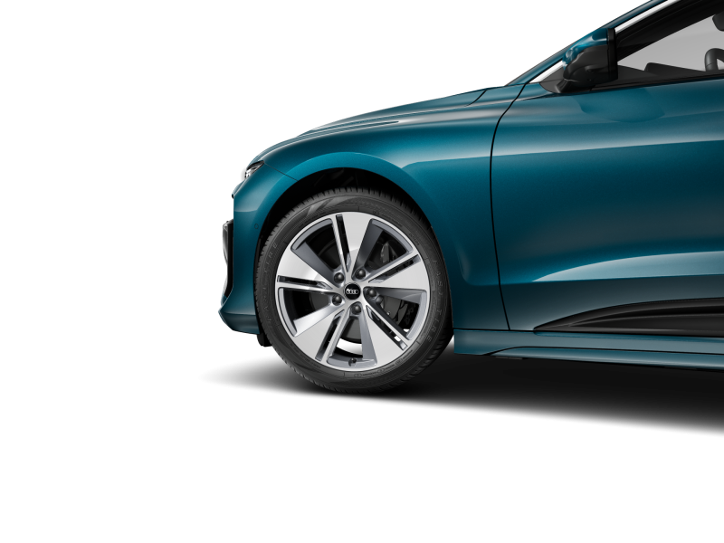 Audi A6 Avant e-tron S line – image 3 of 10