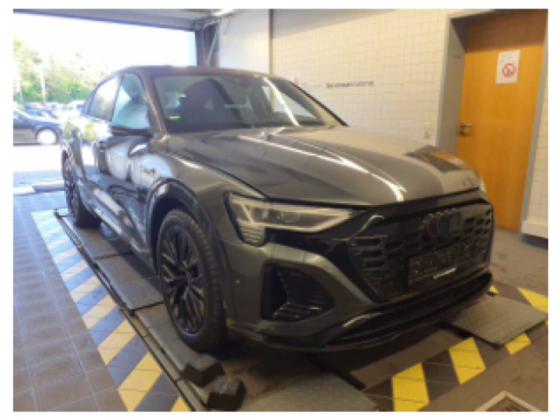 Audi Q8 Sportback e-tron S line – image 1 of 1