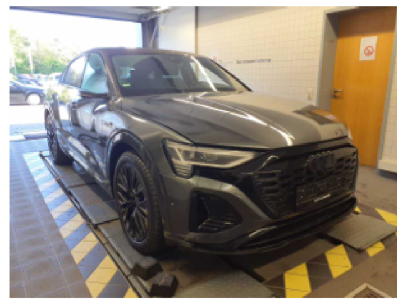 Audi Q8 Sportback e-tron S line