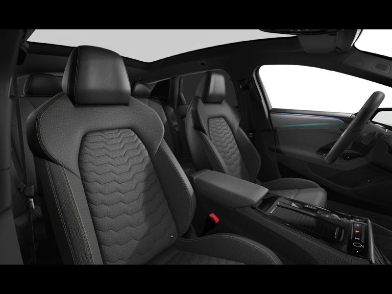Audi A6 Avant e-tron S line – image 4 of 7