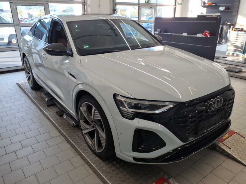 Audi Q8 Sportback e-tron S line – Bild 2 von 8